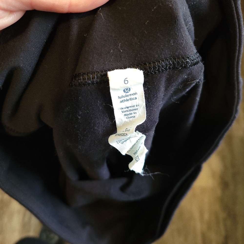 Lululemon Skinny Groove Pant - Picture 5 of 5